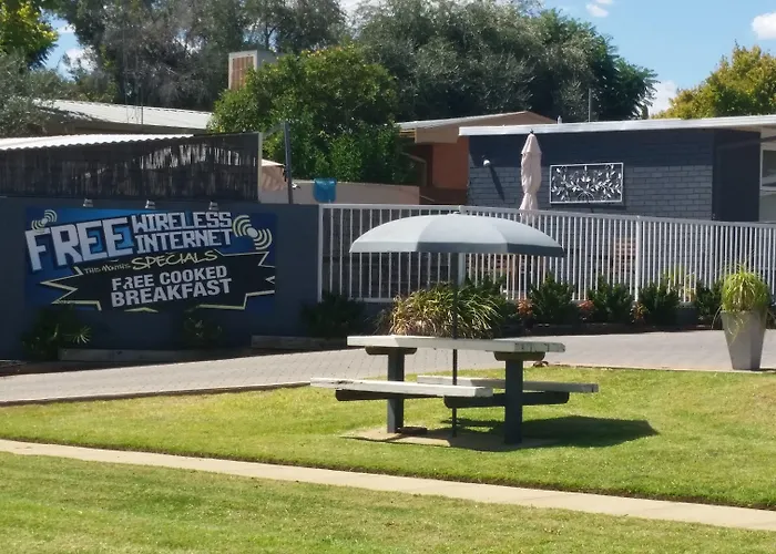 Sun Centre Motel