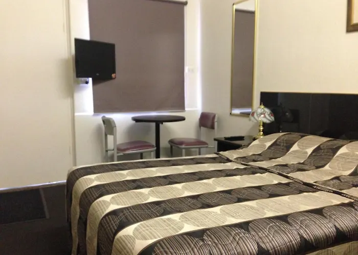 Avalon Motel