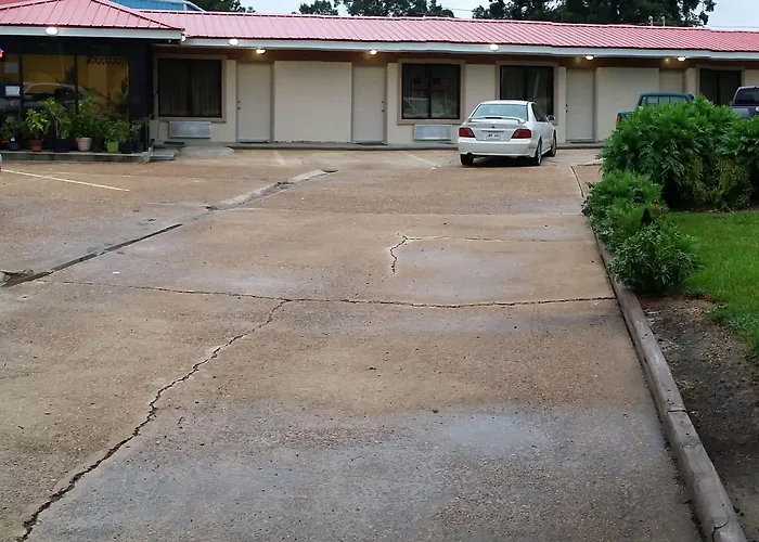 Country Inn Motel