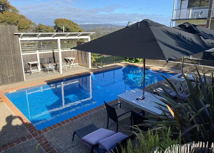 Top Of The Town Motor Inn