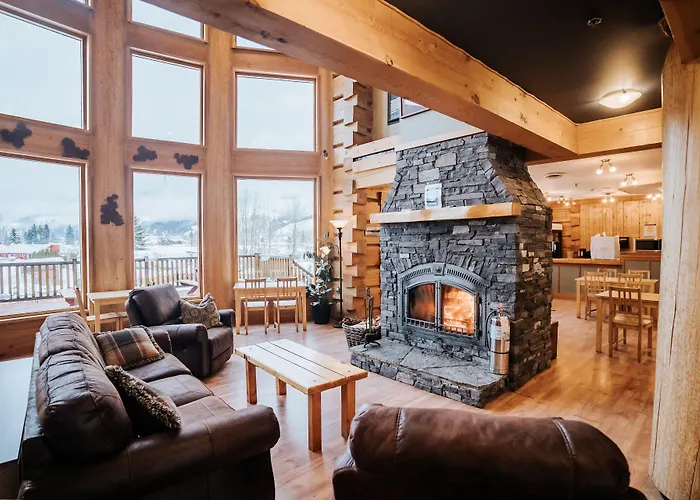 Basecamp Lodge Golden