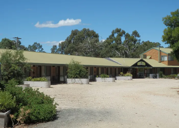 Mountain View Motor Inn & Holiday Lodges