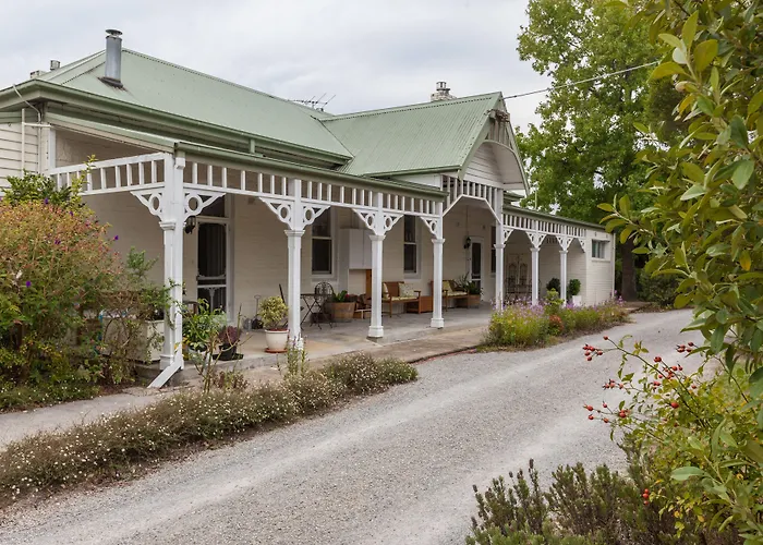 Yarra Gables
