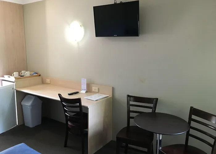 Lakeview Hotel Motel