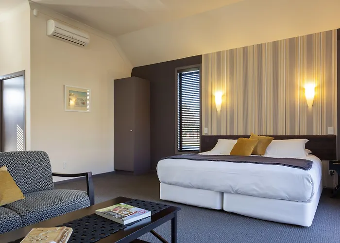 Hawkdun Lodge Motel