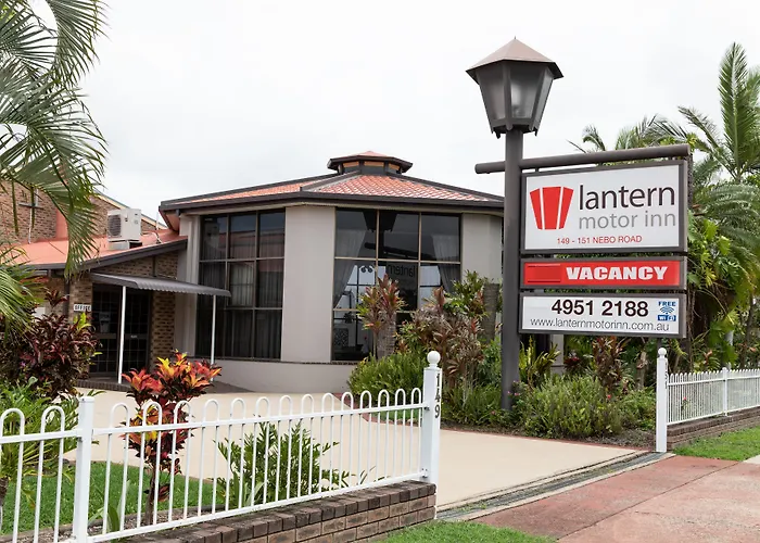 Lantern Motor Inn