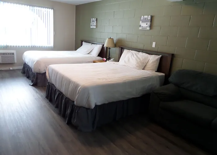 Ray Lyn Motel