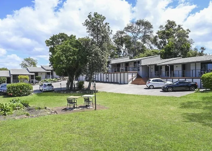 Fern Bay Motel