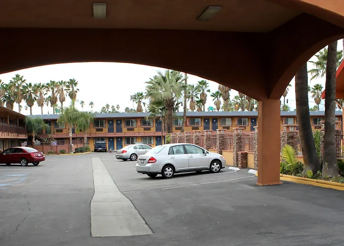 Orange Show Inn