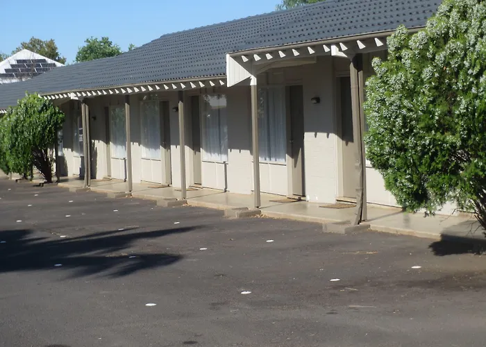 Coachman Hotel Motel