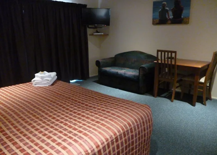 Heritage Court Motel