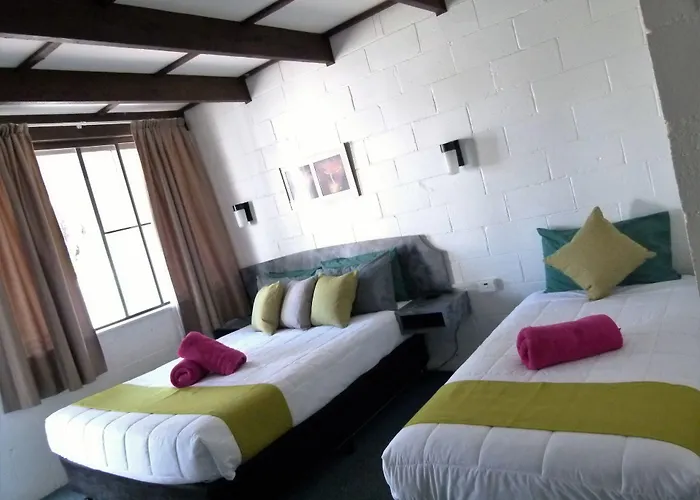 Azalea Motel - Under New Management