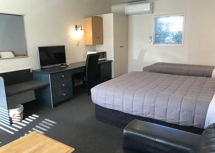 Pacific Harbour Motor Inn
