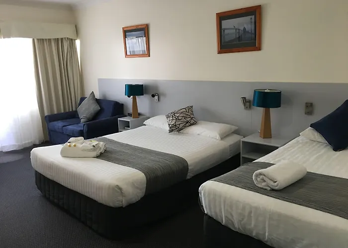 Lakeview Motor Inn