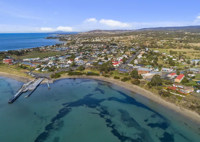 Amos House & Swansea Ocean Villas