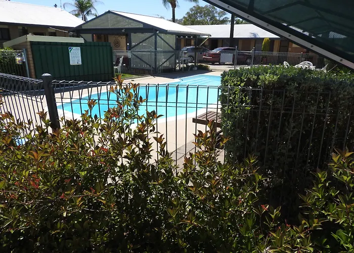 Lone Pine Motel