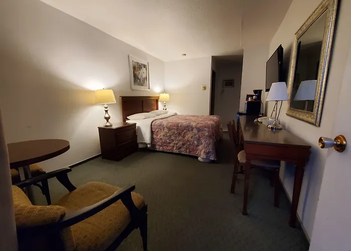 Red Roof Motor Inn