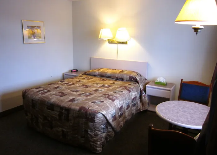 Chinook Motel