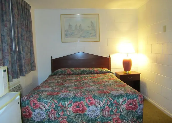 Relax Inn - Cottage Grove