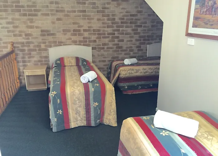 Country Gardens Motor Inn