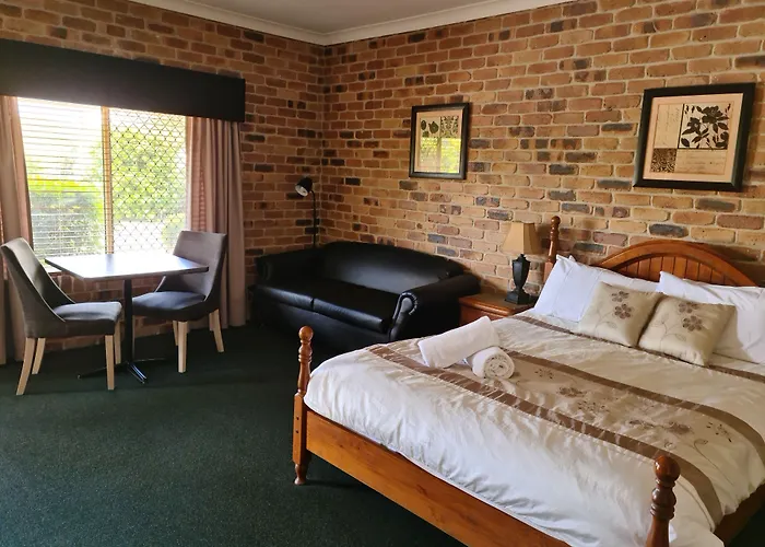Country Gardens Motor Inn