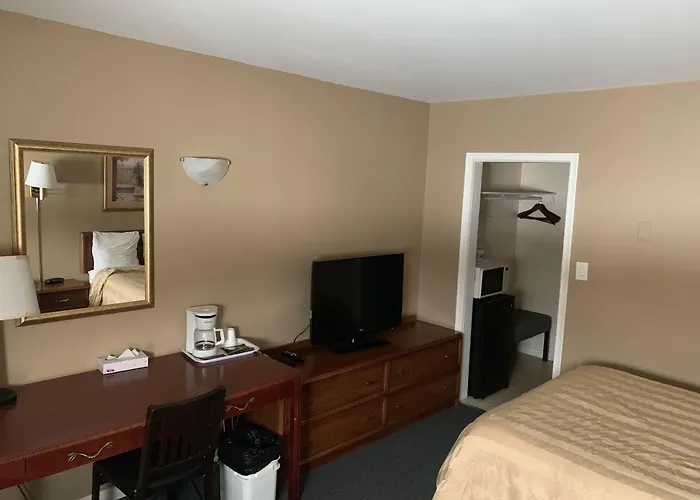 Village Inn & Suites - Sudbury