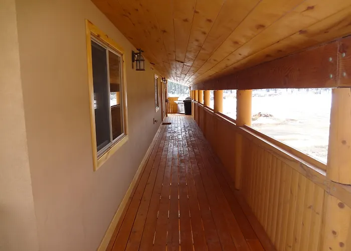 The Lodge At Duck Creek