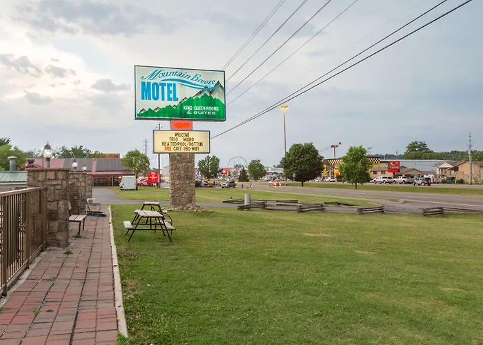 Mountain Breeze Motel
