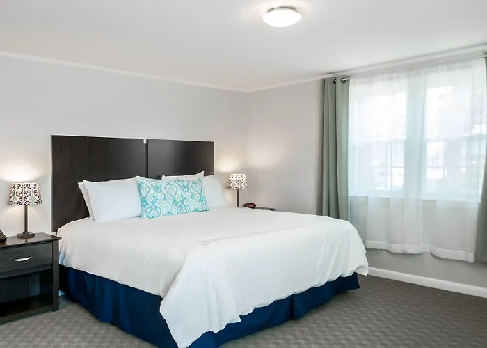 Kittery Inn & Suites