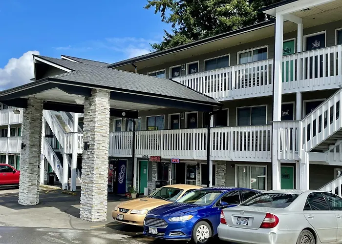 Basecamp Puyallup A Travelodge By Wyndham
