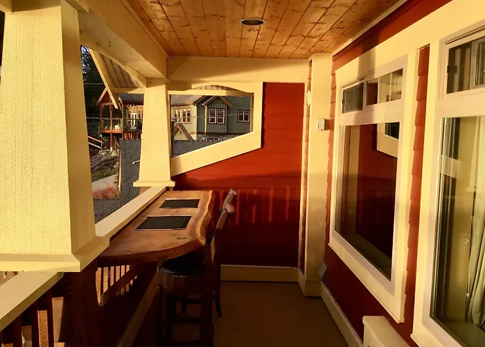 The Tuwanek Bed And Breakfast