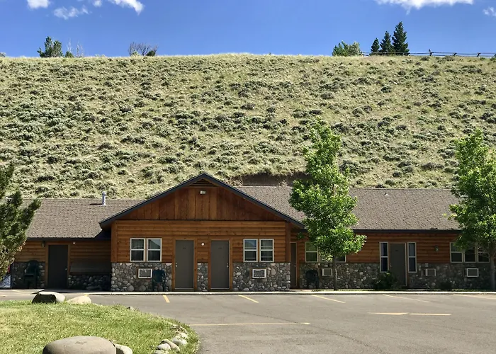 Holiday Lodge