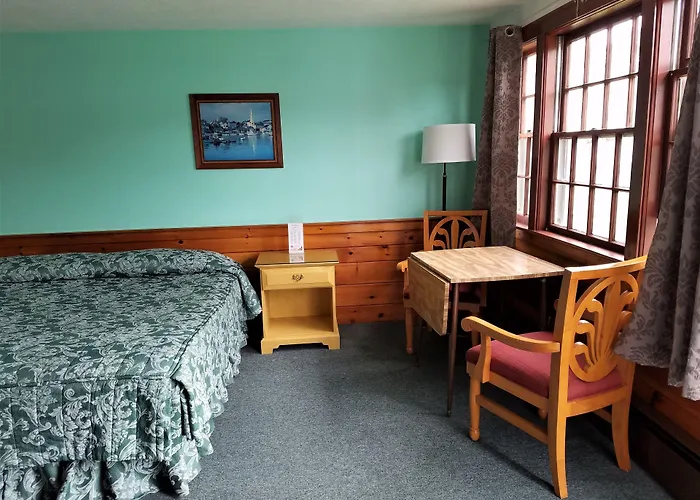 Bass River Motel