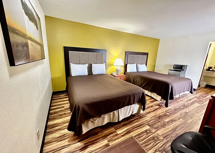 Regency Inn Iola