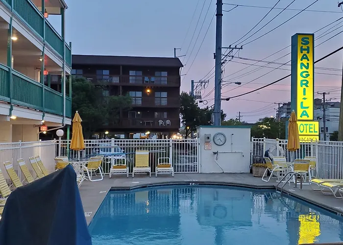 Shangri-La Motel