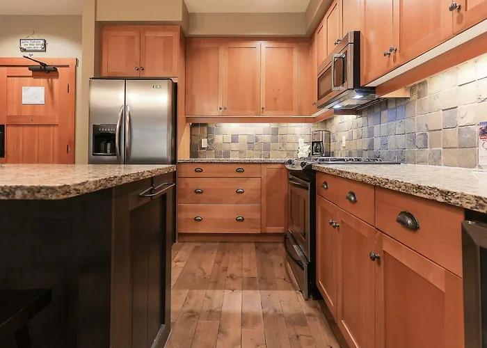 Slalom Creek 2 Bedroom & Den