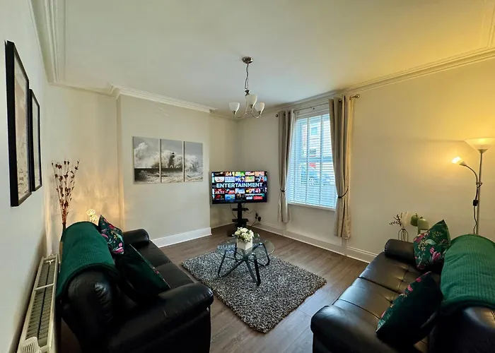 Tynemouth Haven, Luxurious Three Bed Family Home
