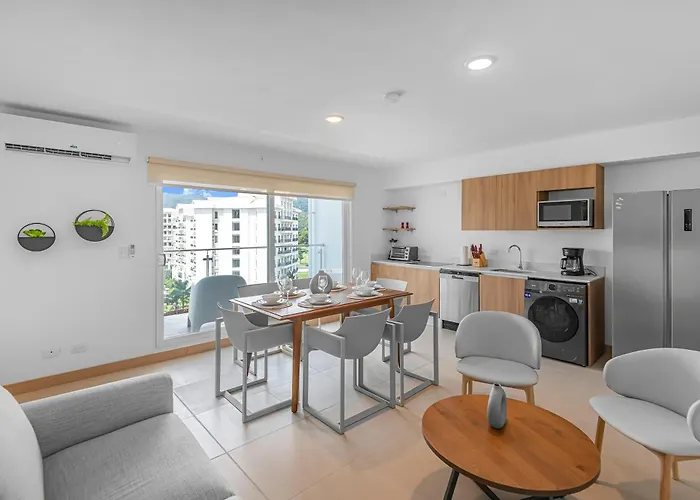 Upstay - Brand New Condo W Pool - Near The Beach