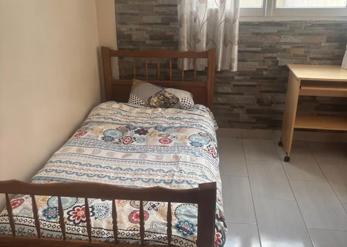 Home Stay Cosy Room With Shared Bathroom