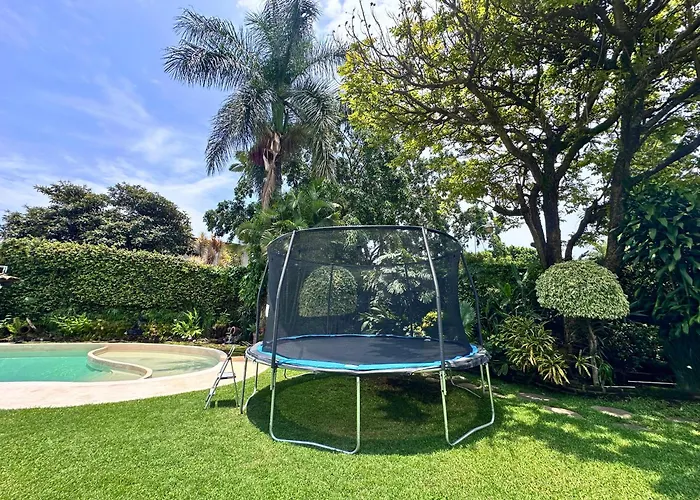 Casa Haru Alberca Climatizada Jardin, Asador Y Tombling, Capacidad 18 Personas, 6 Recamaras 4 Banos 10 Camas Estacionamiento Para 4 Autos Salida 8 Pm