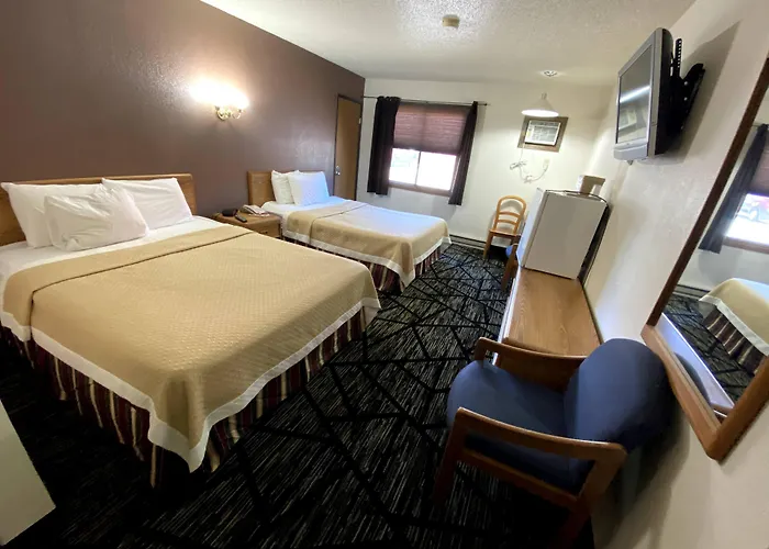 Woodland Inn & Suites