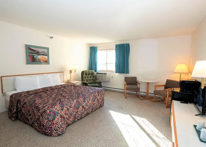 Mountain Host Motor Inn
