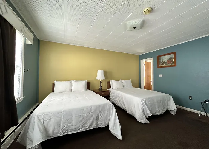 The Colonial Inn & Creamery