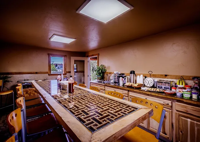 Stone Lizard Lodge