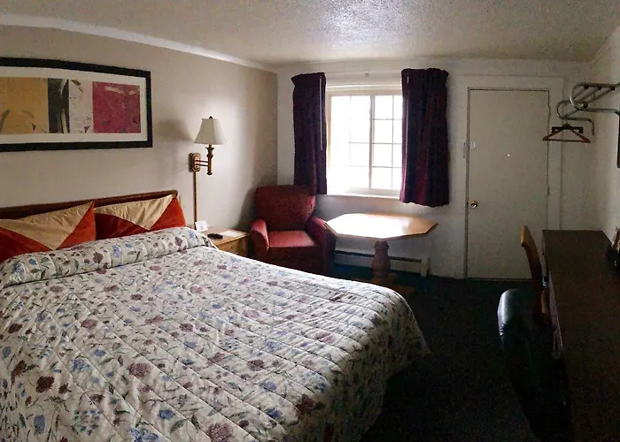 Economy Inn Bloomington