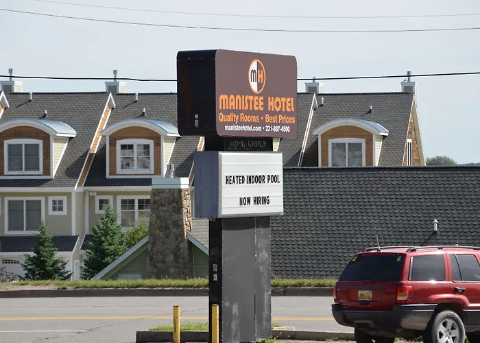 Econo Lodge Manistee
