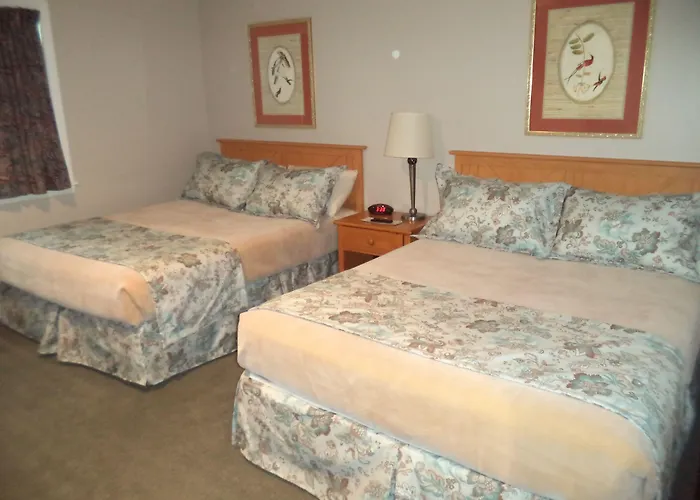 Colonial Valley Motel