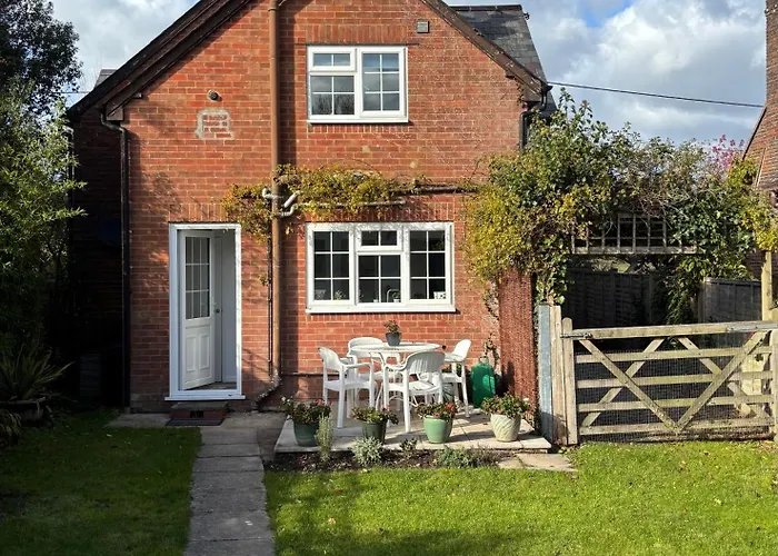 Delightful 3-Bedroom Cottage, Brockenhurst