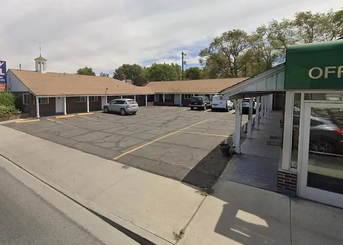 Holiday Motel