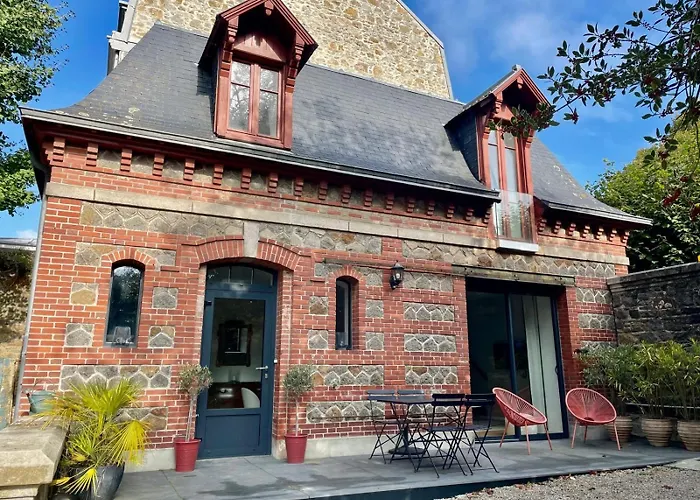Charmante Petite Maison D'Exception Classee
